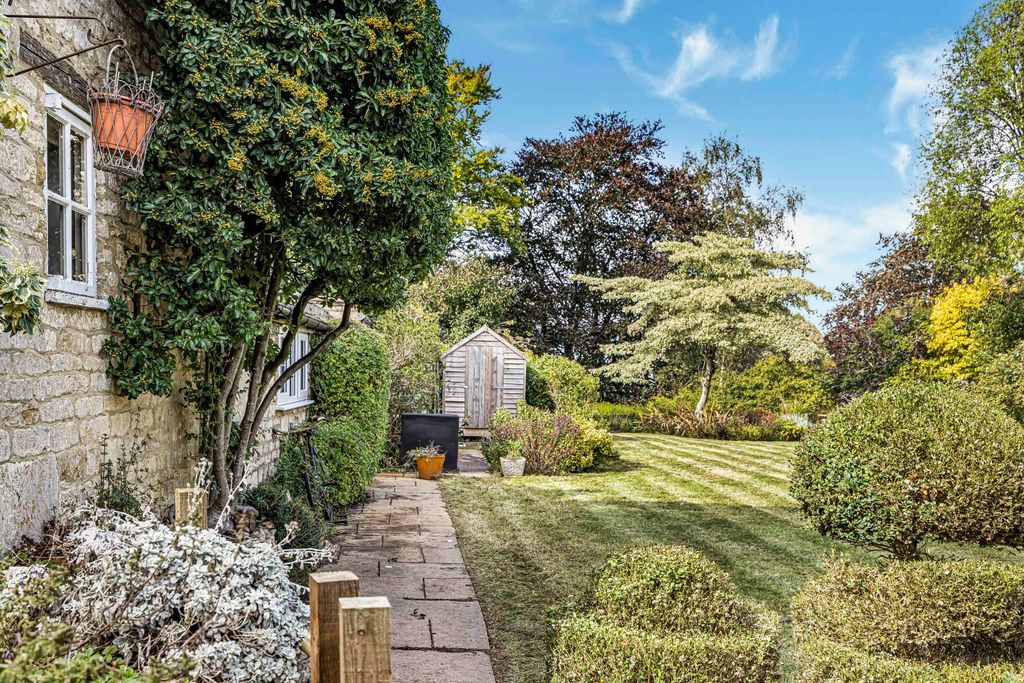 Property photo 3 of 31 Picture No. 08