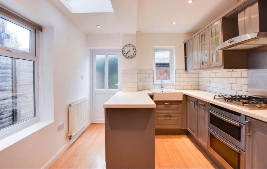 Property photo 1 of 15 Photo 0