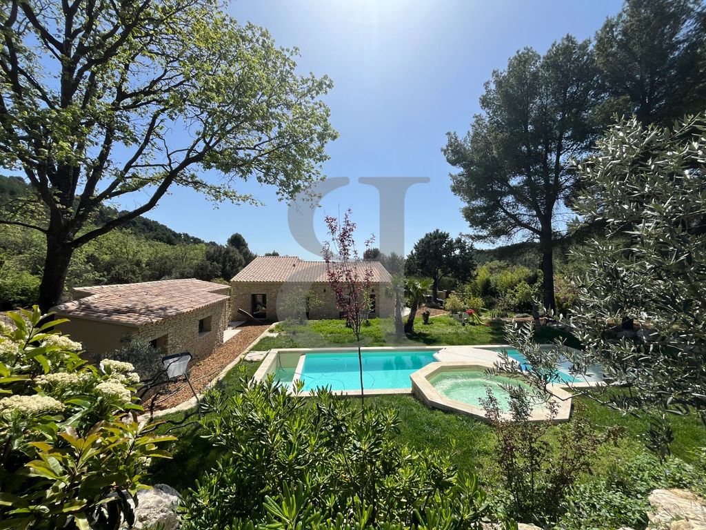 Property photo 3 of 27