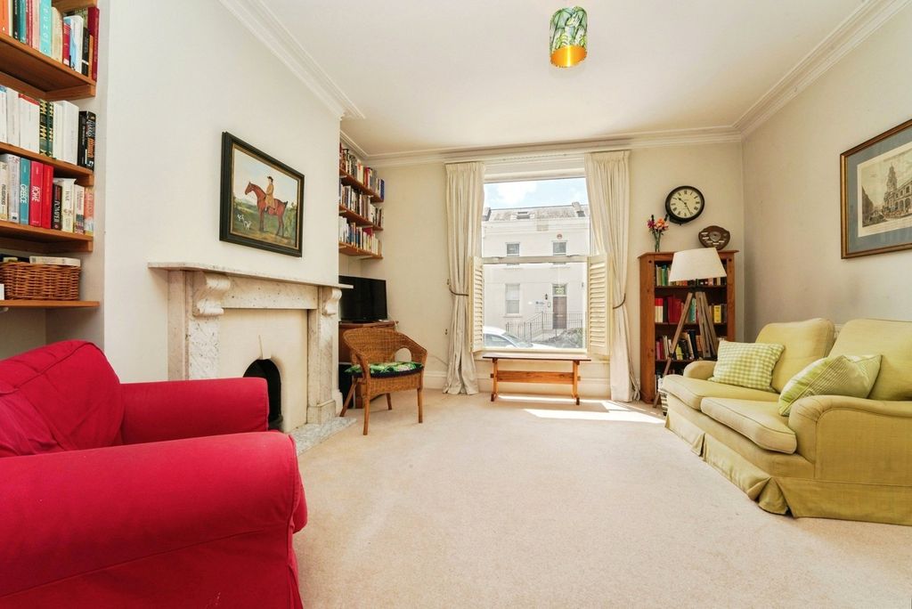 Property photo 3 of 24 Photo