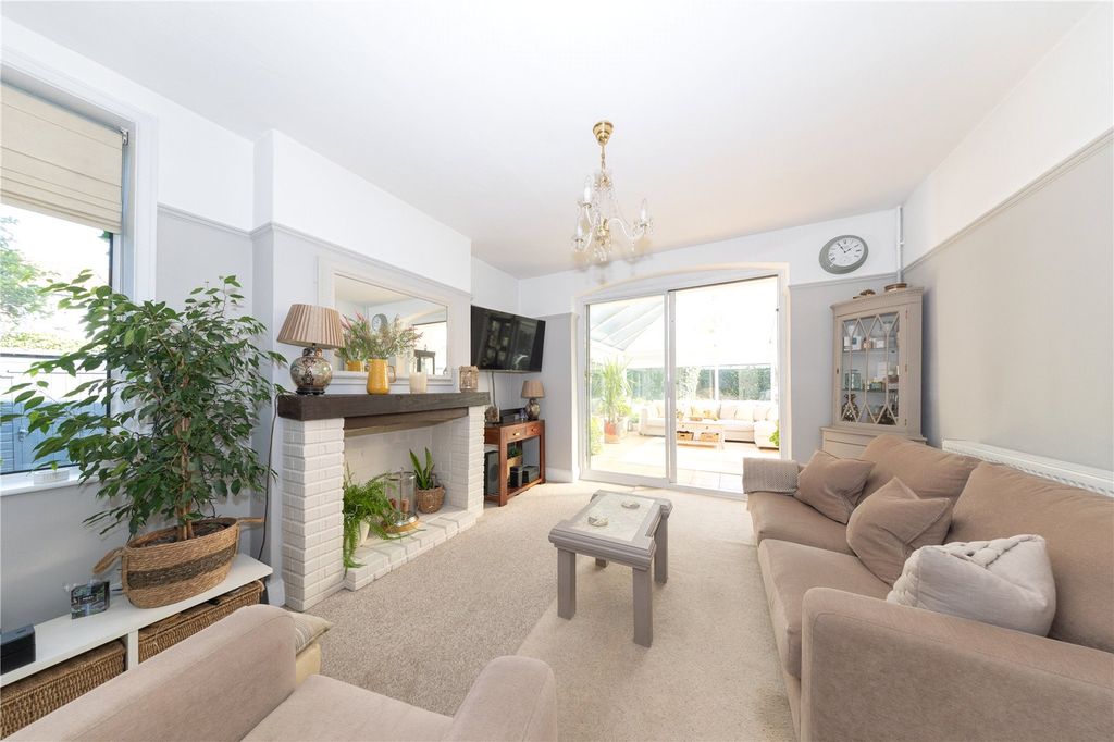 Property photo 3 of 24 Picture No. 77