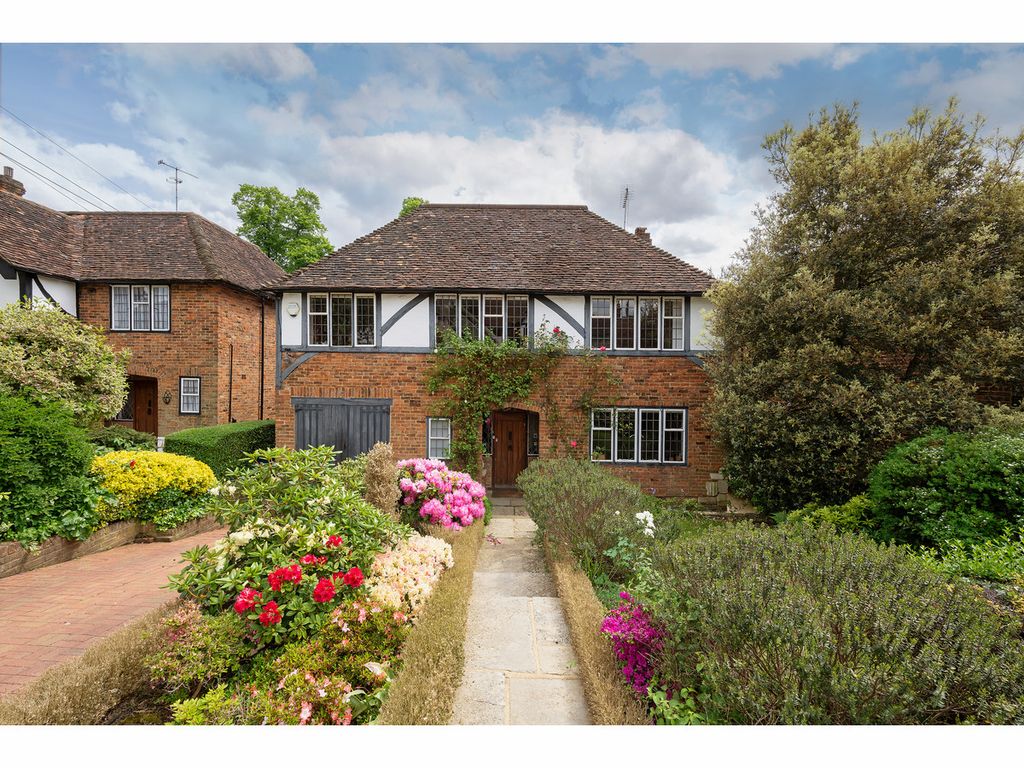 Property photo 1 of 17