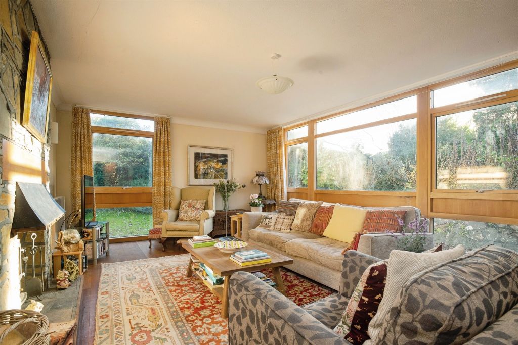 Property photo 3 of 24