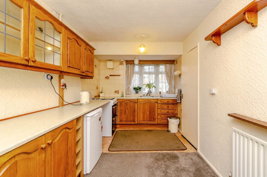 Property photo 3 of 14