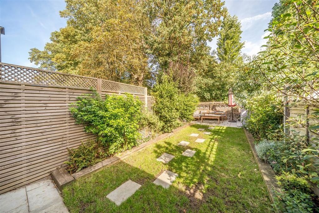 Property photo 3 of 7
