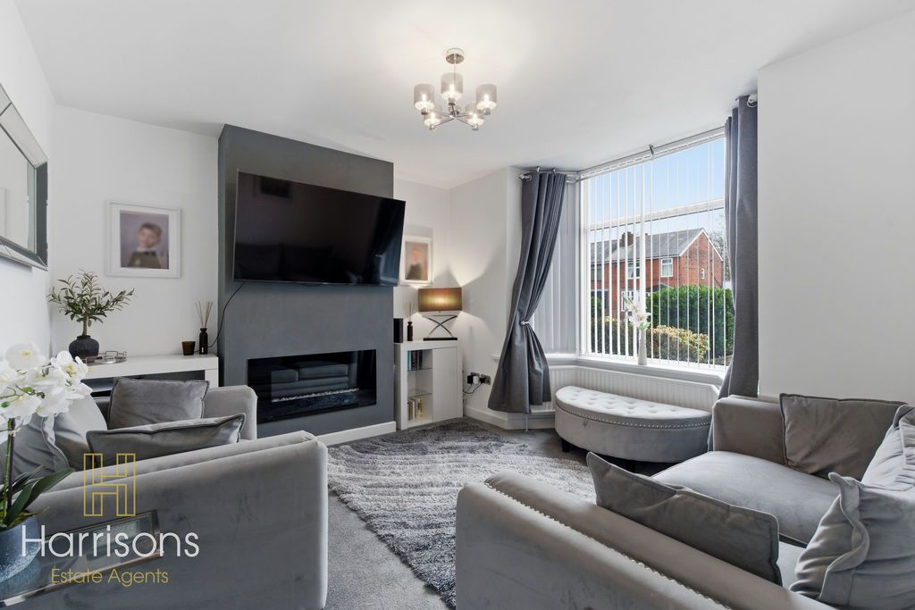 Property photo 3 of 16 Photo 15