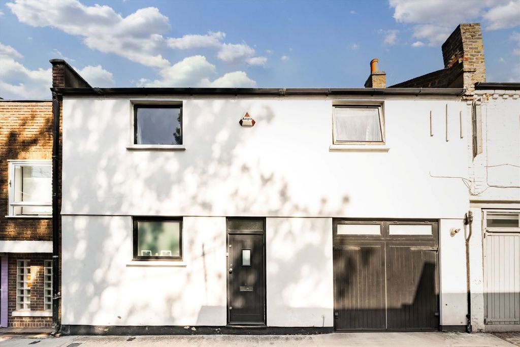 Property photo 1 of 10