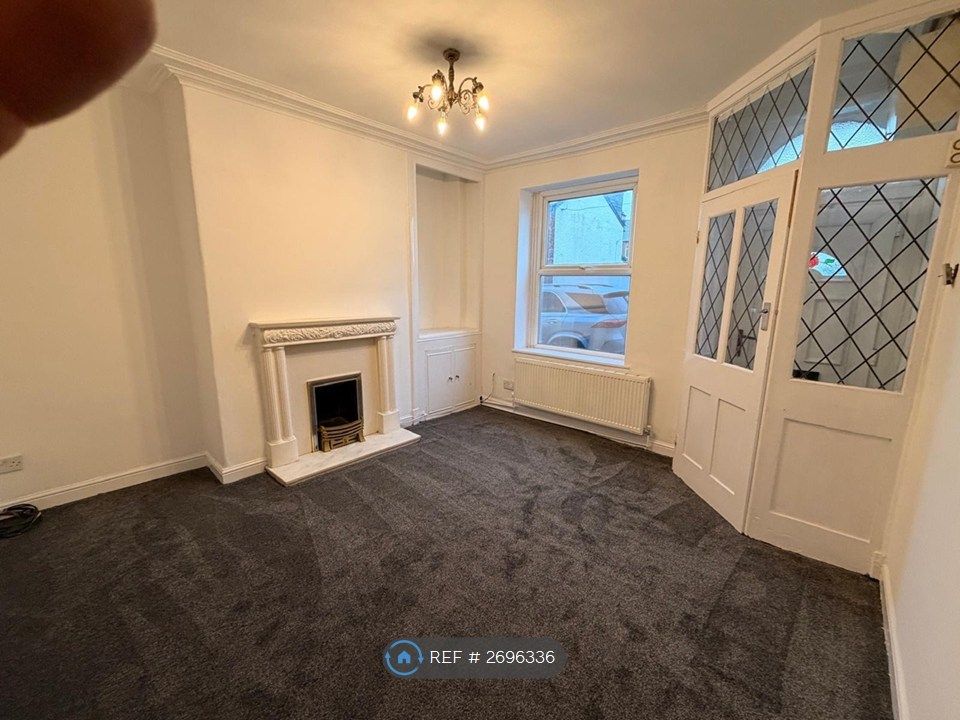 Property photo 2 of 13