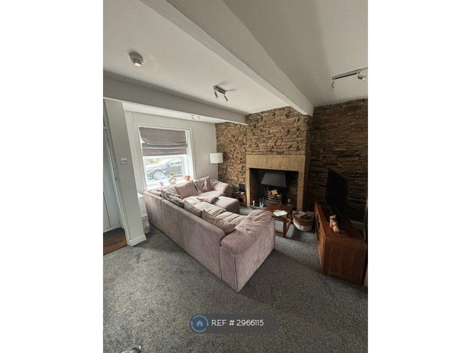 Property photo 2 of 9 Front Room,
