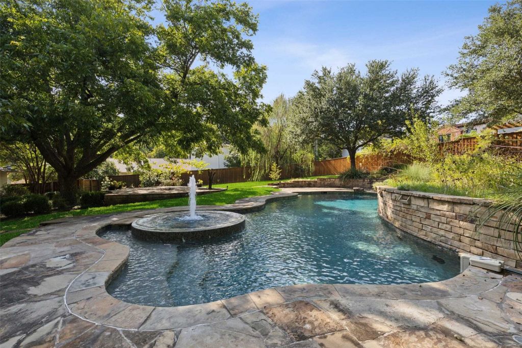 Property photo 3 of 10 <Alttext/>