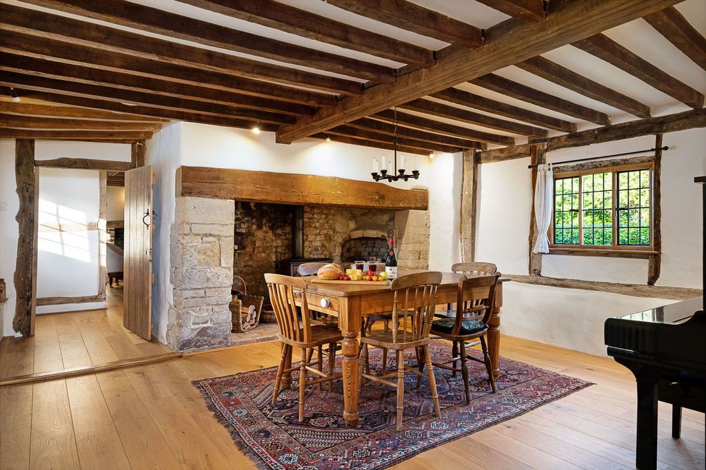 Property photo 3 of 25 Dining Room