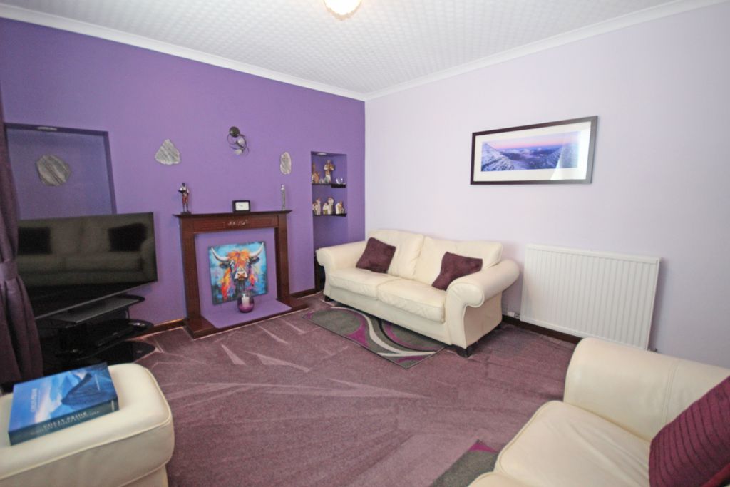 Property photo 3 of 28