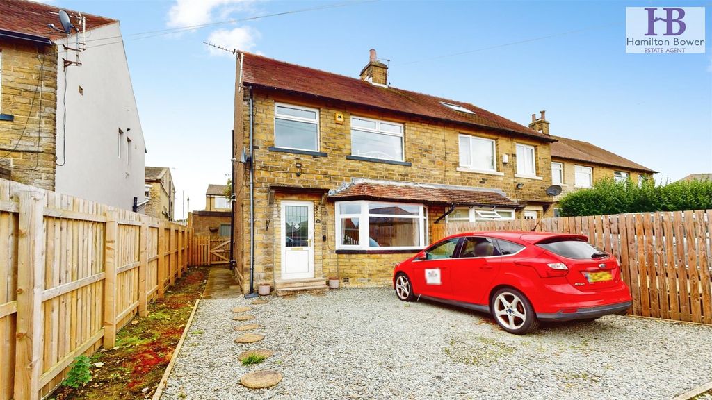 Property photo 1 of 11 External