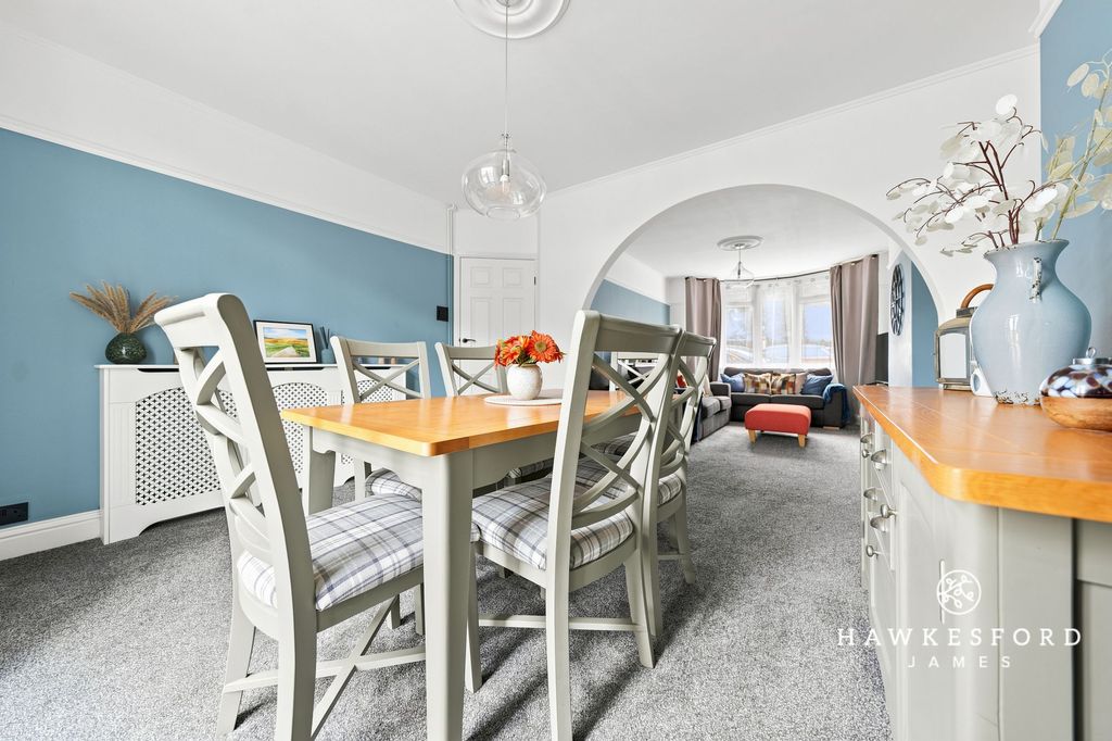 Property photo 3 of 16 Chalkwell Road, Sittingbourne - Dining Room