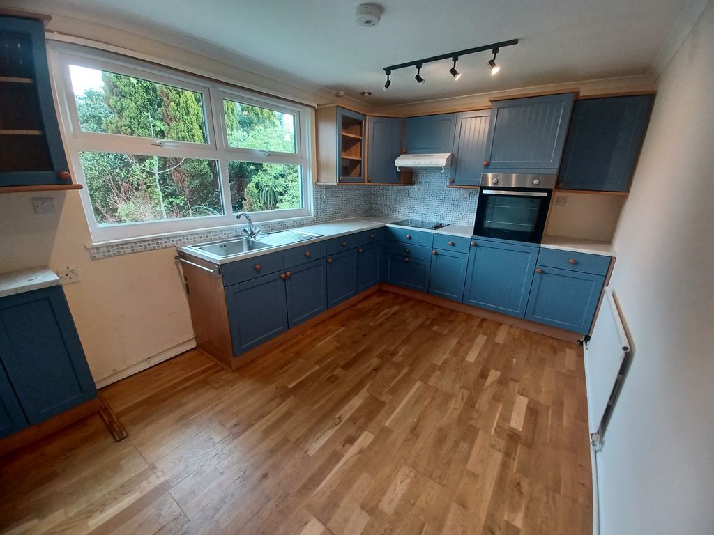 Property photo 2 of 15 Kitchen