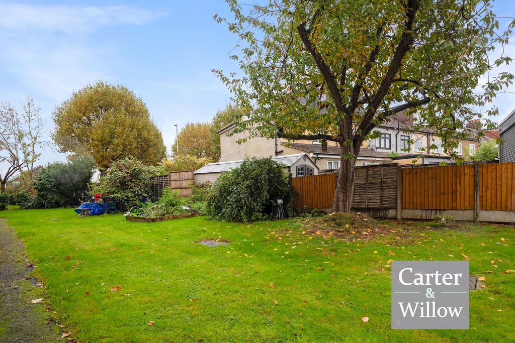 Property photo 3 of 15