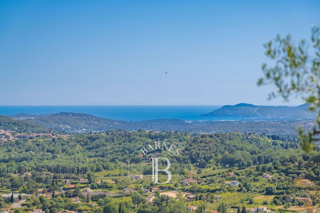 Property photo 1 of 41