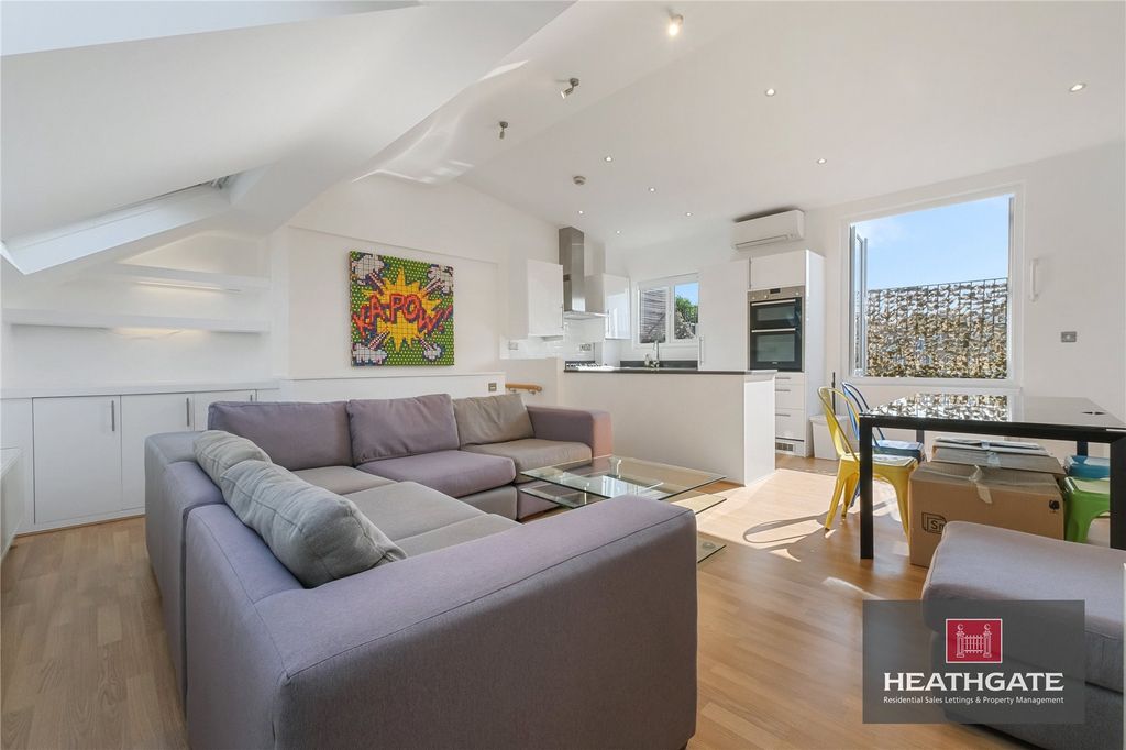 Property photo 1 of 12 Main-Image-369
