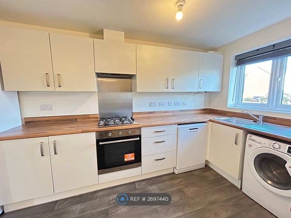 Property photo 3 of 23