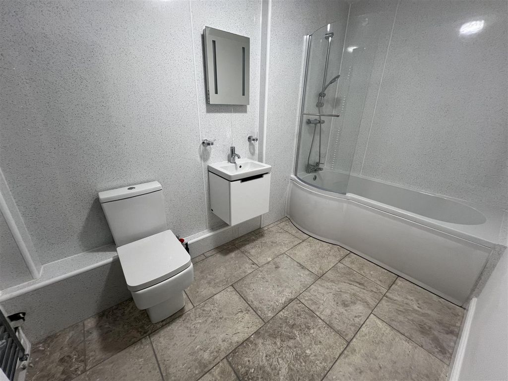 Property photo 3 of 12 Img_1920 1.Jpg