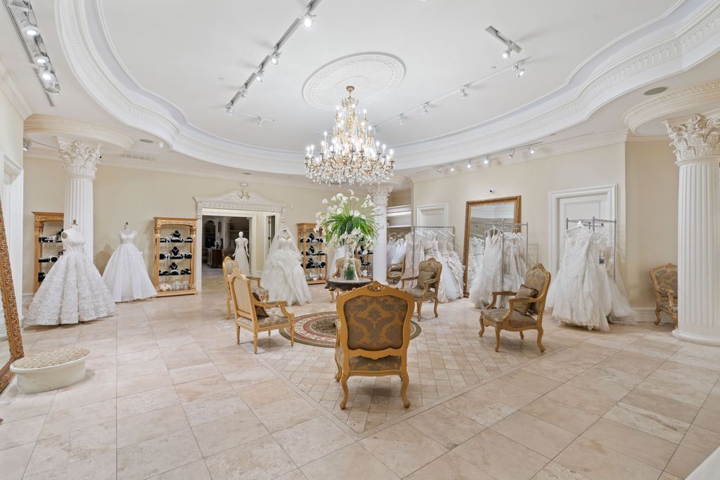 Property photo 3 of 38