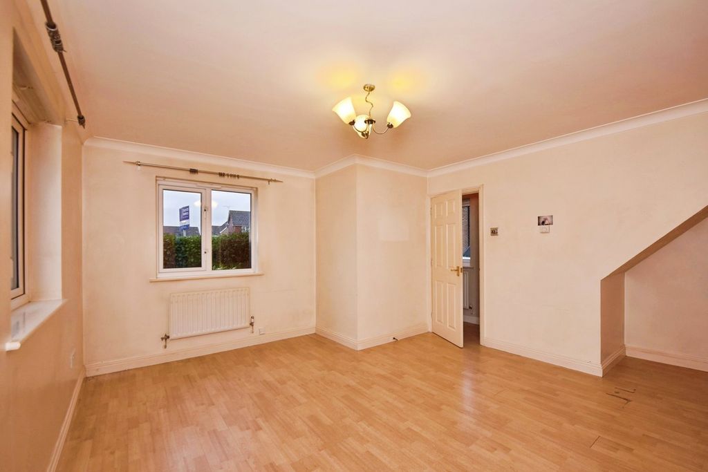 Property photo 3 of 19