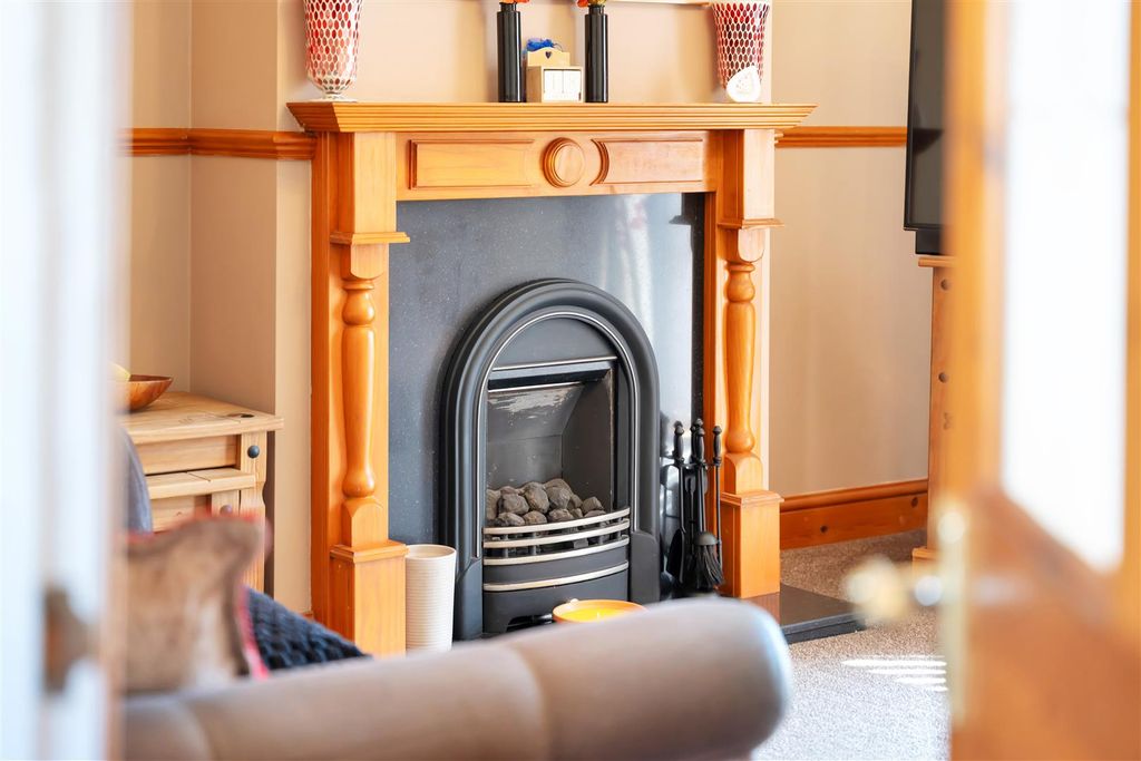 Property photo 3 of 10 Campbell Rd-03.Jpg