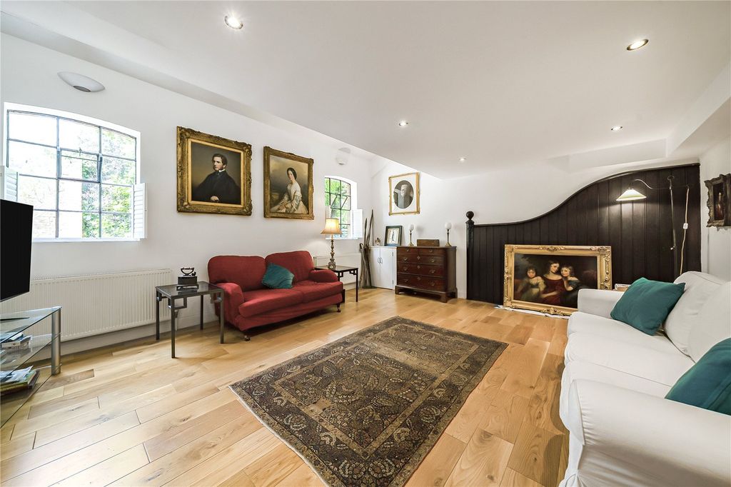 Property photo 3 of 12 Reception Room