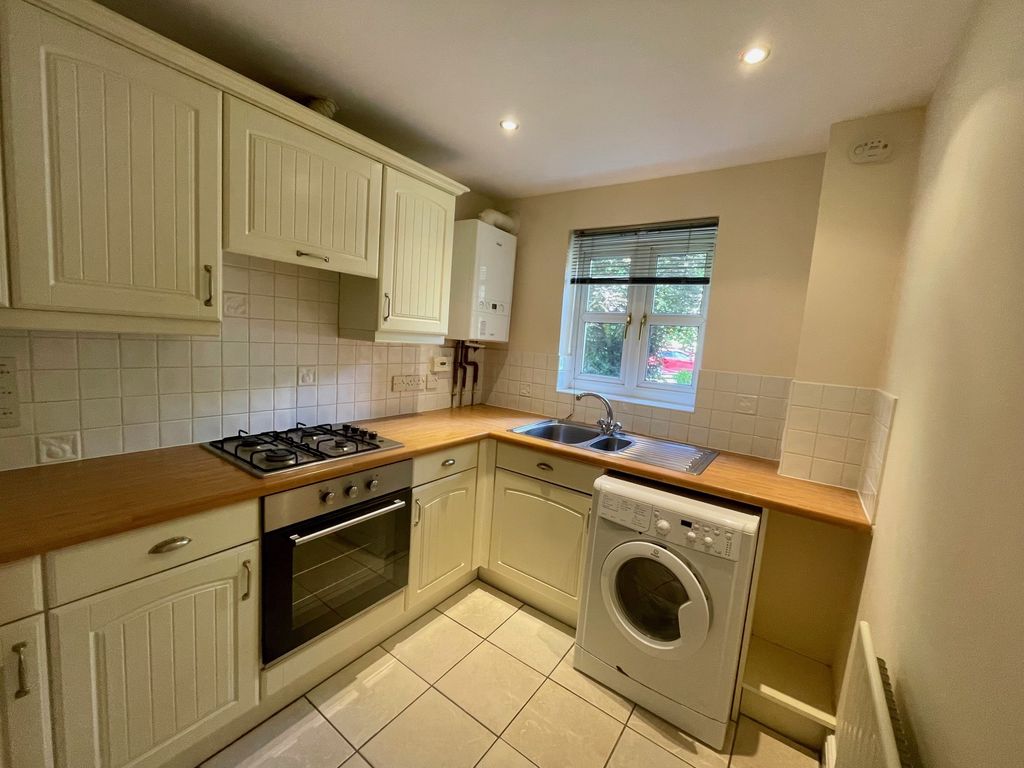 Property photo 2 of 8
