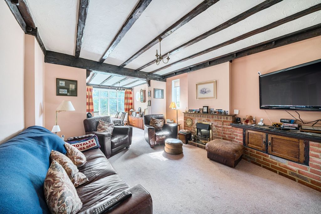 Property photo 3 of 12