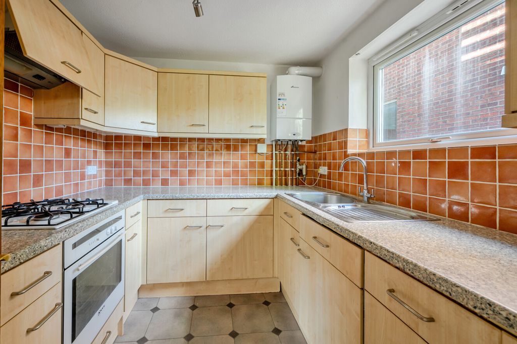 Property photo 3 of 15 1450786-17-6A21A0...