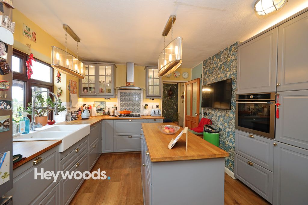 Property photo 2 of 42 0F1A7300