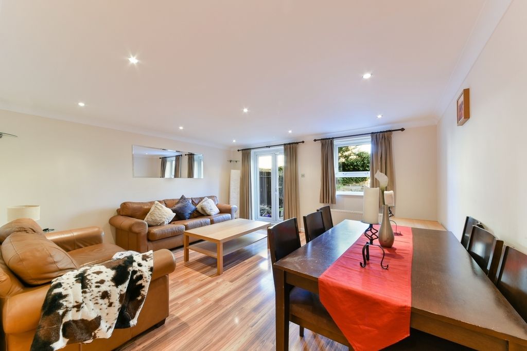 Property photo 1 of 10 Living Area