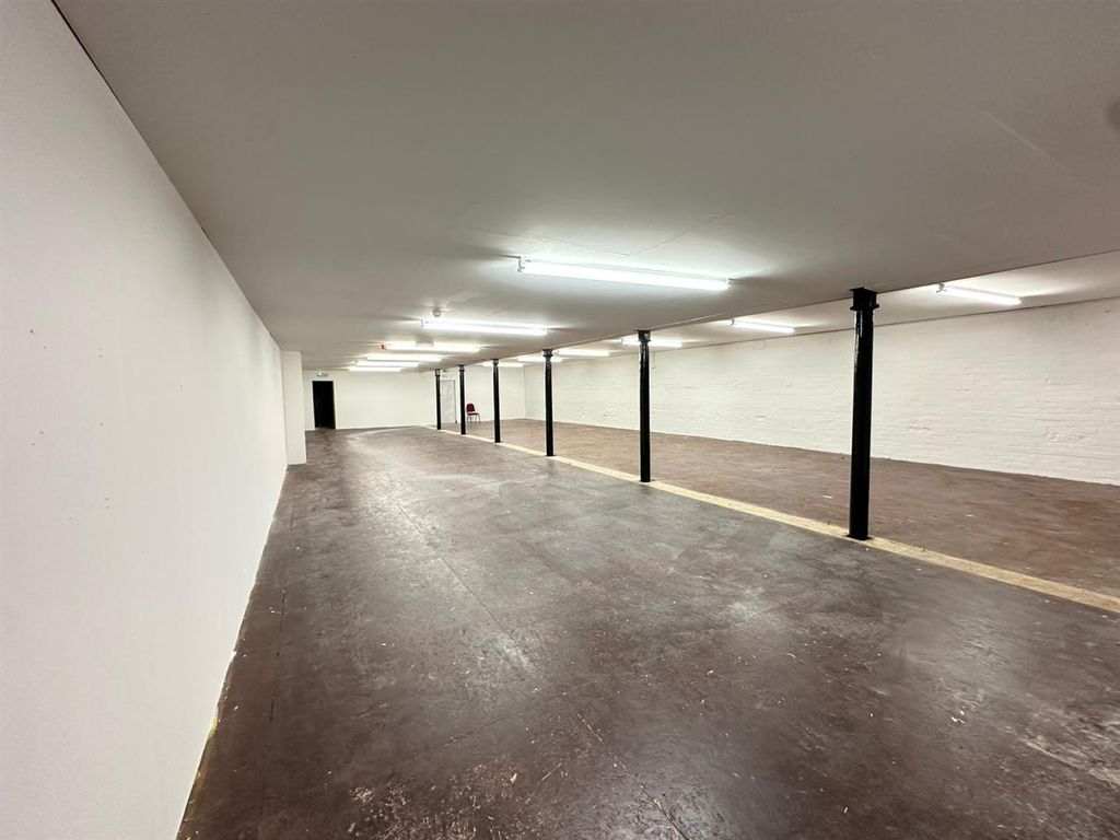 Property photo 1 of 3 Whatsapp Image 2025-11-27 At 10.02.04_1dc49d8c.Jpg