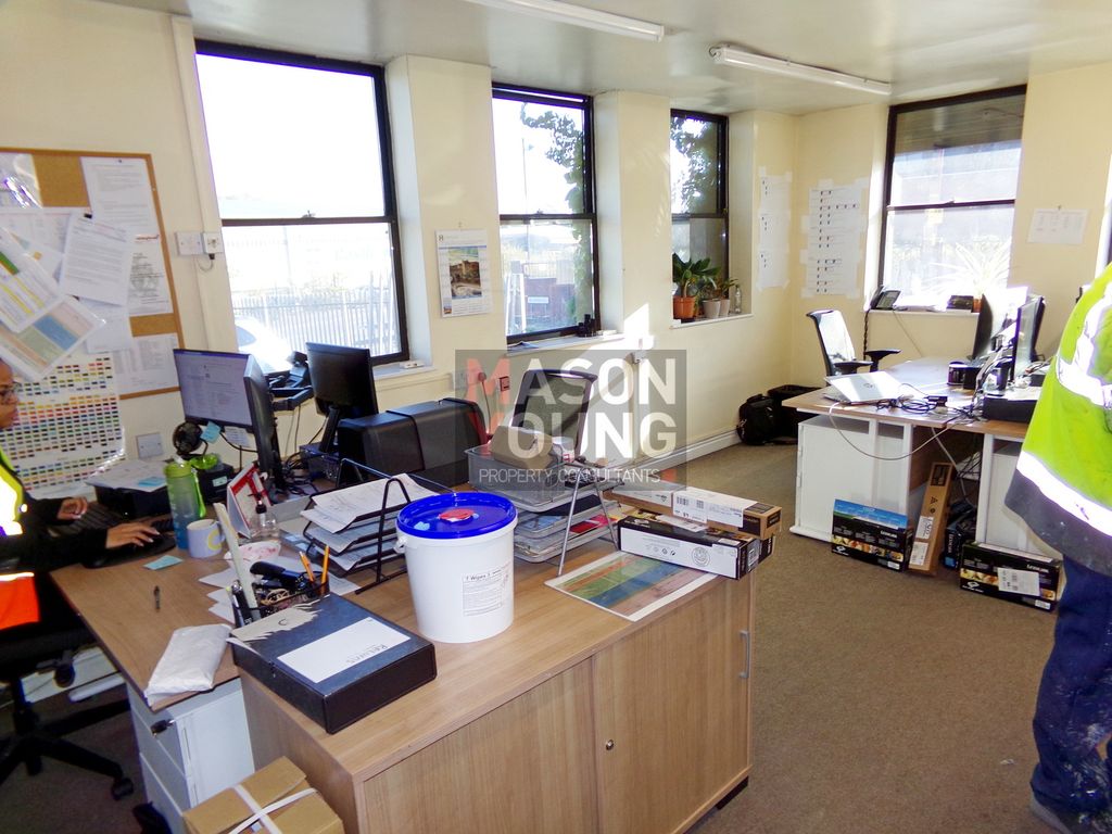 Property photo 3 of 14