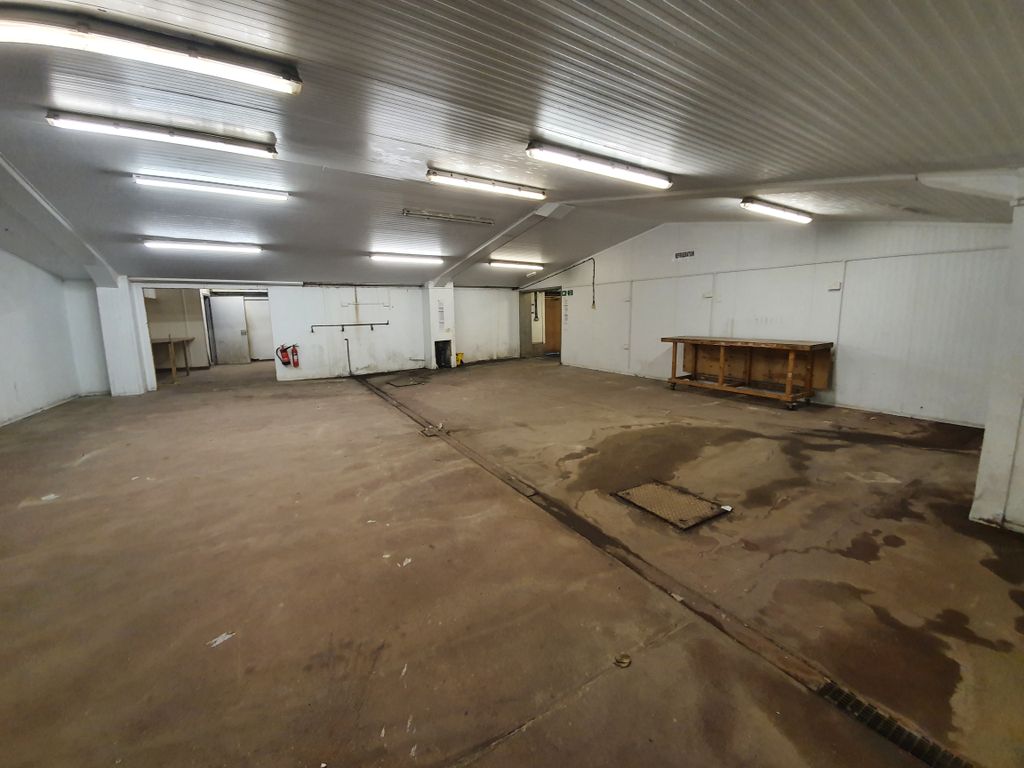Property photo 3 of 4