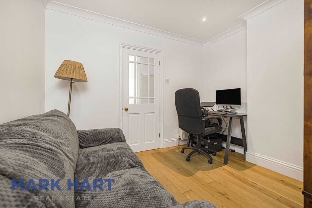 Property photo 3 of 24