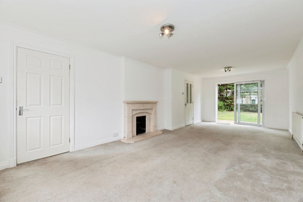 Property photo 2 of 14 Pbox-Img.Jpg