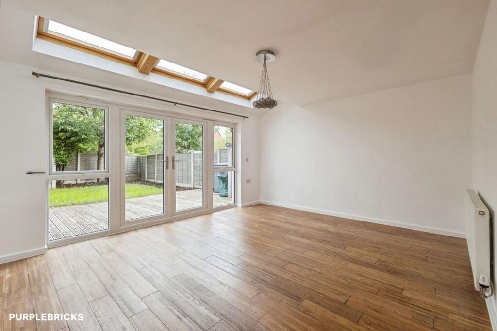 Property photo 2 of 30