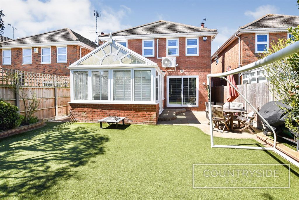 Property photo 2 of 22 Rear Garden