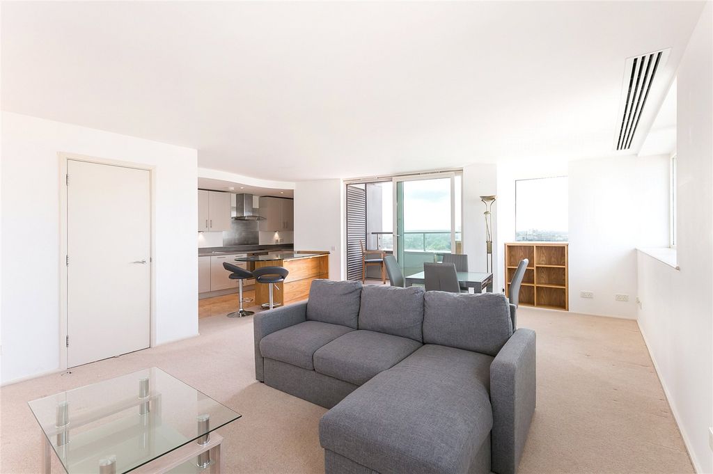 Property photo 3 of 26 Picture No. 49