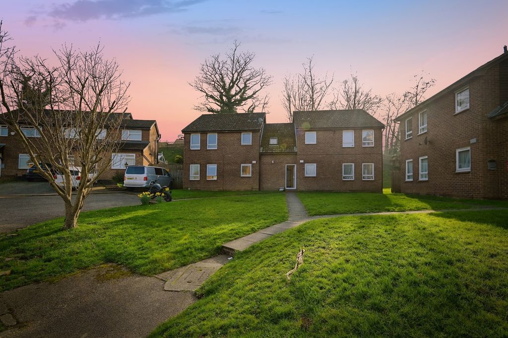 Property photo 1 of 11 Pbox-Img.Jpg