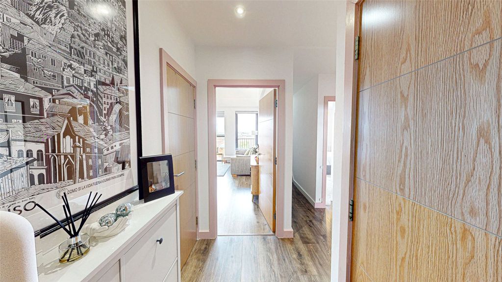 Property photo 2 of 15 Picture No. 01