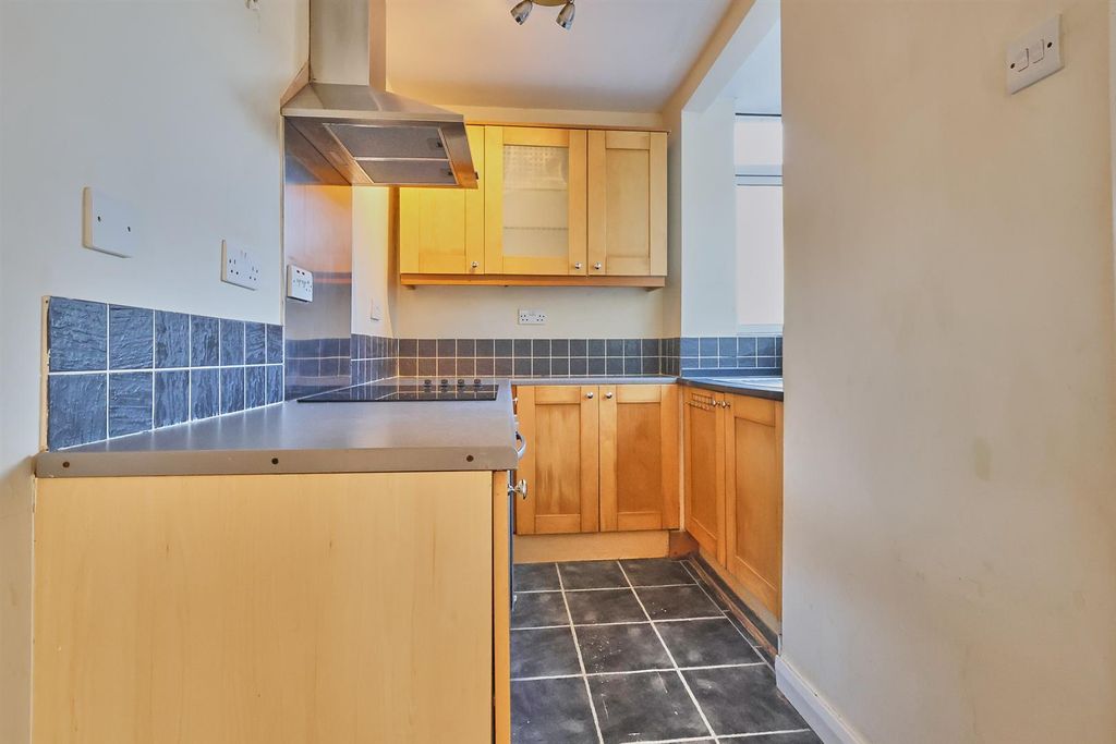 Property photo 2 of 11 Fitted Kitchen To Rear