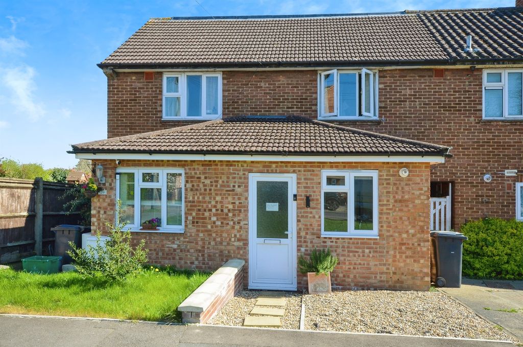 Property photo 1 of 12