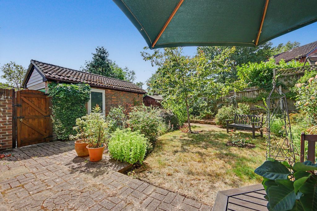 Property photo 3 of 10