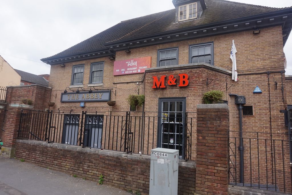 Property photo 1 of 2