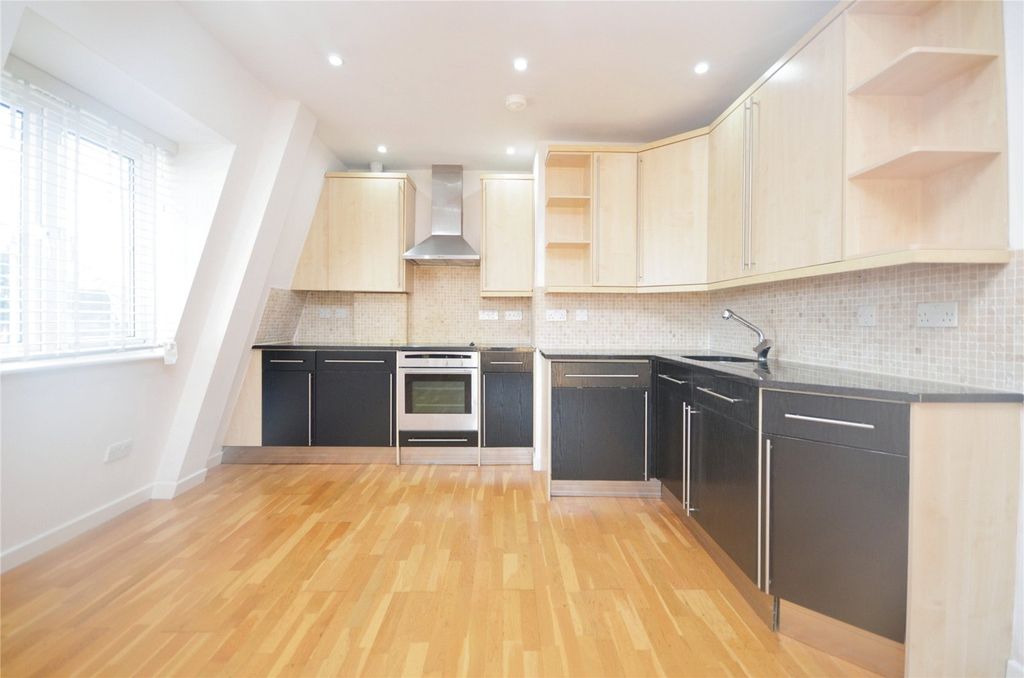 Property photo 3 of 9 Picture No. 06