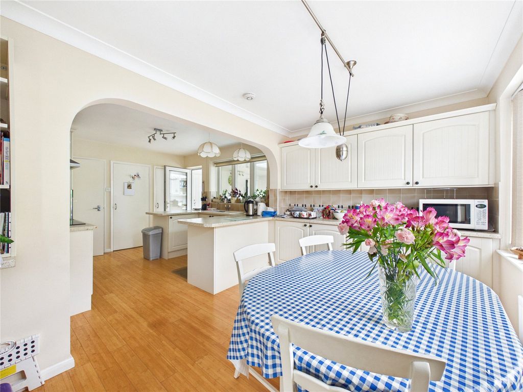 Property photo 3 of 16 Picture No. 05