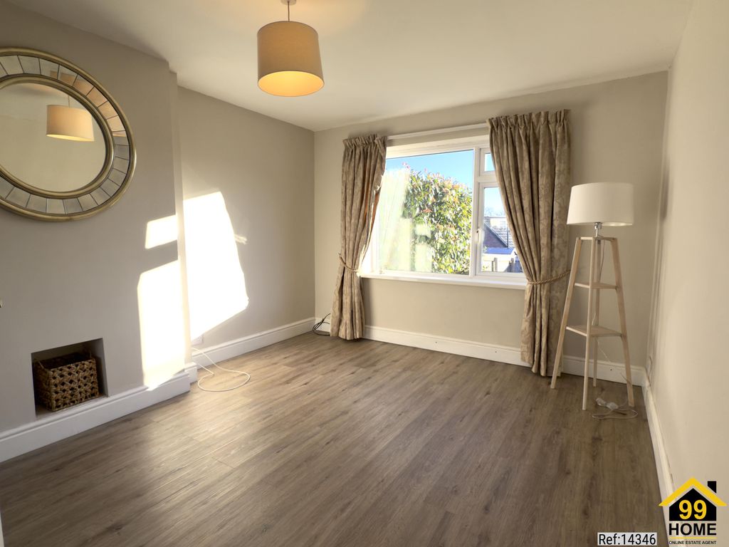 Property photo 3 of 13 Photo 2